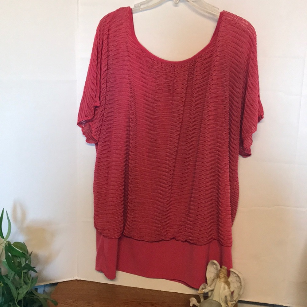 Double layer scoop neck top